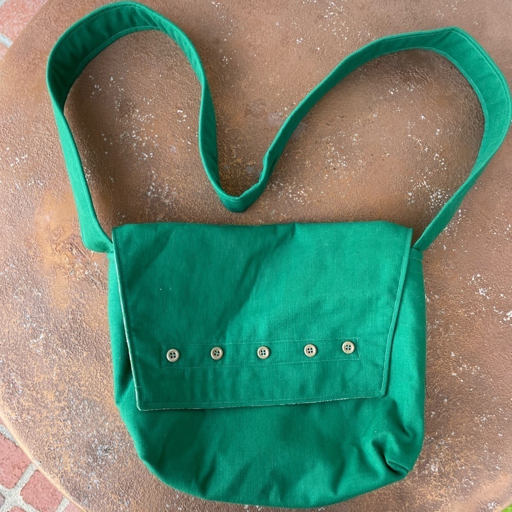 Handmade Crossbody satchel bag 💚